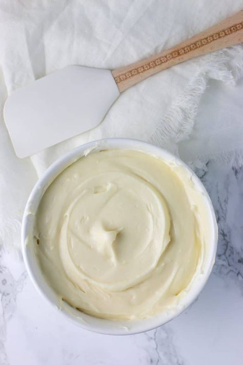 The BEST Cream Cheese Frosting - Boston Girl Bakes Maple Bourbon Buttercream, Different Types Of Frosting, Bourbon Buttercream, Frosting Without Butter, Types Of Frosting, Vegan Lemon Cake, Spice Cake Recipes, Maple Bourbon, Cream Cheese Frosting Recipe