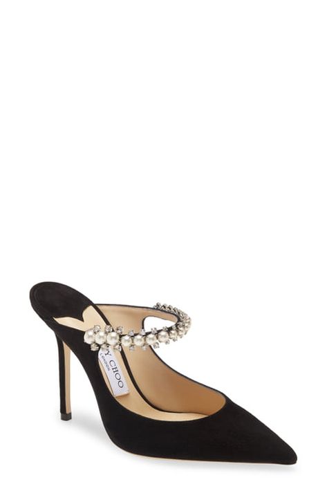 Jimmy Choo Bing, Designer Shoes Heels, Jimmy Choo Heels, Pumps Heels Stilettos, Fancy Shoes, Shoe Inspiration, Footwear Design Women, Jimmy Choo Shoes, Dream Shoes