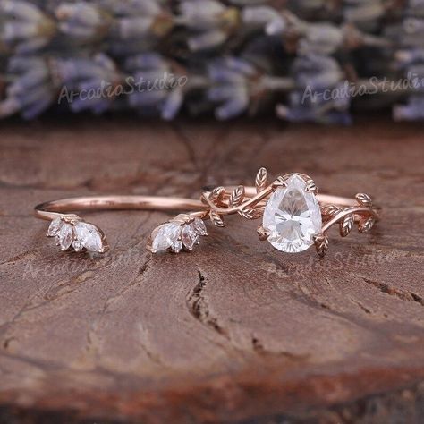 White Moissanite Engagement Ring, Leaf Band Engagement Ring Rose Gold, Unique Engagement Rings Set, Two Part Wedding Rings, Boho Moissanite Engagement Ring, 3 Ring Set Wedding, Beautiful Unique Engagement Rings, Plant Engagement Ring, Fairy Like Engagement Rings