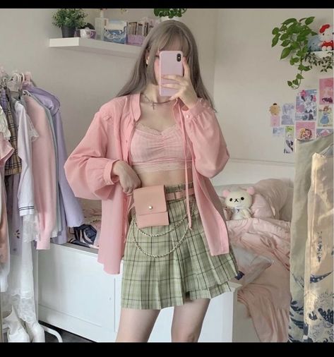 Pastel Green Outfit, Accessories Pink, Purse Pink, Outfit Pink, Mini Top, Kawaii Fashion Outfits, Pink Purse, Alternative Outfits, Pink Outfits