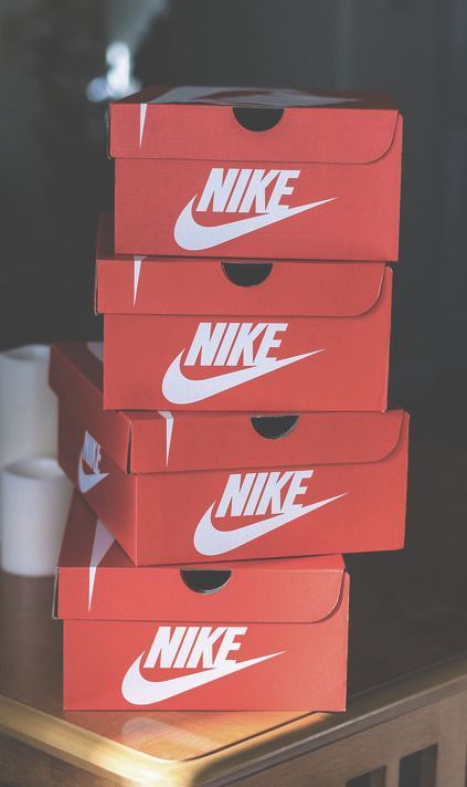 Nike Boxes, Nike Wallpapers, Nike Free Runners, Trending Womens Shoes, Shoes Photography, Nike Wallpaper, Women Nike, Latest Shoe Trends, Yeezy Shoes