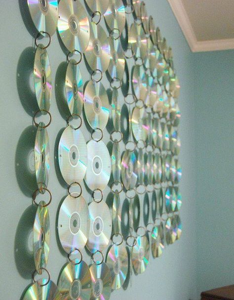 Beautiful DIY Wall Hanging Ideas. - Best Out of Waste Diy Music Festival Decor, Small Teen Room, Festival Stage, Cd Wall, Cd Diy, Stage Ideas, Diy Wand, Youth Room, Cd Crafts