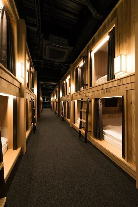 Hotel Room Decoration, Hostel Design, Bunk Bed Rooms, Hostels Design, Dormitory Room, Hostel Room, Bunk Beds Built In, Capsule Hotel, Bunk Rooms