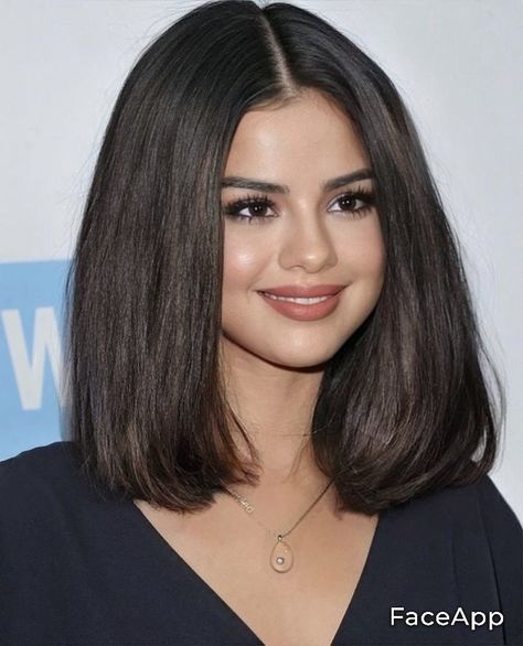 90s Shoulder Length Hair, Selena Gomez Haircut, Character Claims, 80s Haircuts, Son Sukku, Fat Face Haircuts, Selena Gomez Short Hair, Selena Gomez Hair, Latina Hair