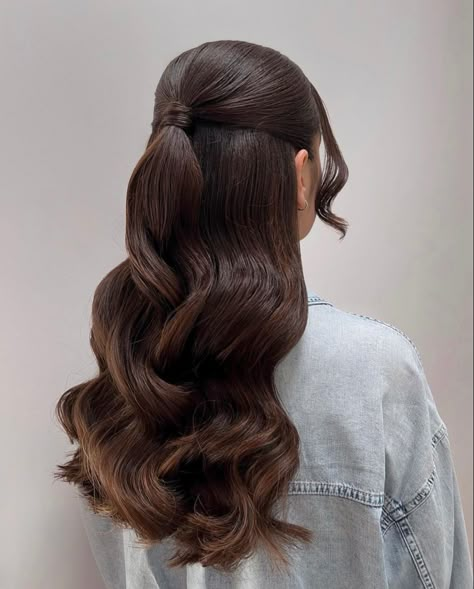 Hairstyles With Curled Hair, Guest Hairstyles, Occasion Hair, Formal Hairstyles For Long Hair, Easy Wedding, Half Ponytail, Bridesmaids Hair, Formal Hair, Simple Prom Hair