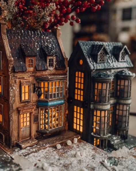 Dream Christmas, Fairy House Crafts, Bookshelf Art, Magic Wands, Harry Potter Magic, Christmas Village Display, Miniature Rooms, Christmas Villages, Book Nook