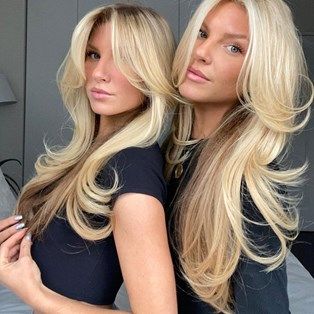 Graduation Hairstyles For Long Hair, Acquired Style, Perfect Blonde Hair, Blonde Hair Inspiration, Blowout Hair, Hair Dye Colors, Hair Color Trends, Long Hair Cuts, Big Hair