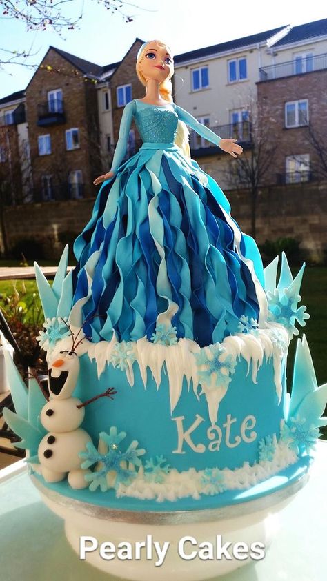 Torte Frozen, Frozen Doll Cake, Elsa Doll Cake, Elsa Torte, Kue Fondant, My Happy Birthday, Bolo Rapunzel, Disney Frozen Cake, Bolo Frozen