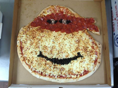 Teenage Mutant Ninja Turtle Pizza!  Perfect for a child's birthday party.  #FiveStarPizza #KissimmeeFlorida Cool Pizza Shapes, Pizza Shape Ideas, Turtle Pizza, Weird Pizza, Ninja Turtles Pizza, Ninja Turtle Pizza, Kids Pizza, Pizza Shapes, Unique Pizza