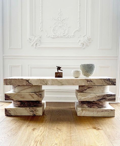 Marble Furniture Design, Stone Furniture, Artistic Furniture, Marble Furniture, Furniture Market, Reception Desk, Marble Table, Marble Design, Dream Decor