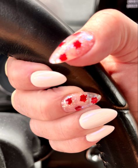 Canada Nails Designs, Canada Day Nails Designs, Maple Leaf Nails, Canada Day Nails, Canada Nails, Nails Red And White, Nails July, Leaf Nails, Red And White Nails