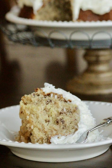 Southern Coconut Pecan Bundt Cake - Through My Front Porch Pecan Bundt Cake, Easy Bundt Cake, Pecan Desserts, Savory Cakes, Coconut Pecan, Salty Cake, Bundt Cakes Recipes, Sauce Tomate, Savoury Cake