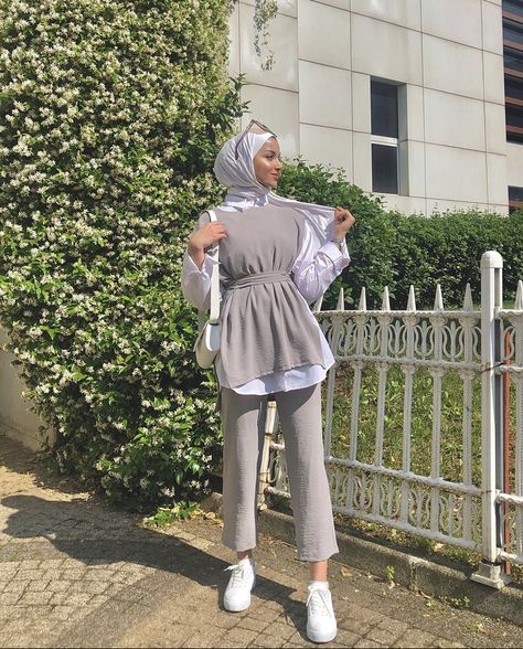 Hijab fashion, hijab fashion inspiration, hijab inspiration, hijab outfit ideas, hijabi outfit , hijabi girl, instagram, blogger,modest,summer,spring, Hijab Fashion Summer, Estilo Hijab, Modest Casual Outfits, Stile Hijab, Street Hijab Fashion, Modest Fashion Hijab, Muslim Outfits Casual, Hijab Style Casual, Hijabi Fashion Casual