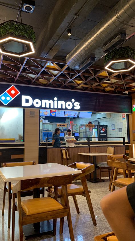 #domino’s #restaurant Dominos Snap, Dominos Pizza Snap, Pizza Dominos, Starbucks Pictures, Pizza Pictures, Pizza Photo, Domino’s Pizza, Cafe Menu Design, Domino's Pizza