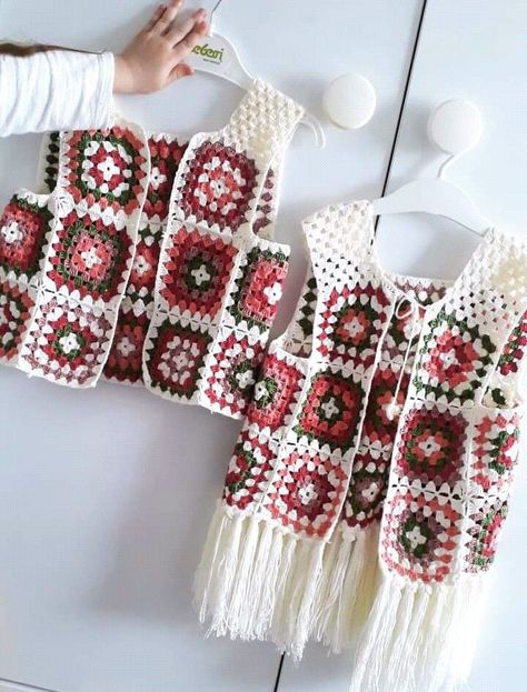 Modern Haken, Crochet Blouse Pattern, Crochet Jacket Pattern, Gilet Crochet, Granny Square Crochet Patterns Free, Mode Crochet, Crochet Vest Pattern, Crochet Poncho Patterns, Haken Baby