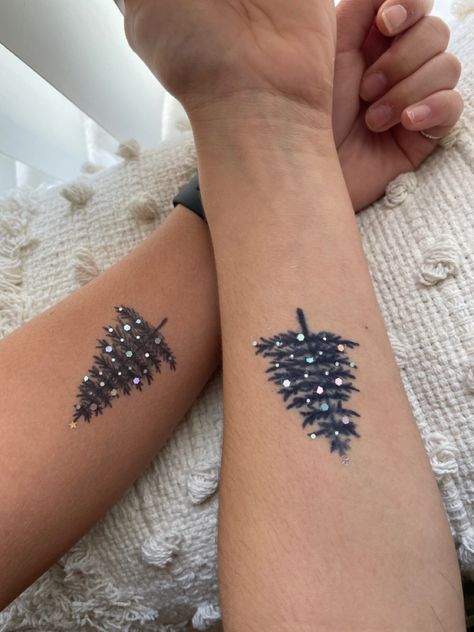 Christmas Inspired Tattoos, Christmas Themed Tattoos, Christmas Tree Tattoos, Christmas Tattoos For Women, Christmas Tattoo Sleeve, Christmas Tree Tattoo, Christmas Tattoo Ideas, Holiday Tattoo, Christmas Tattoos