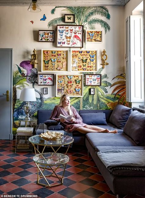 LIFESTYLE: A French fantasy  | Daily Mail Online Chiswick House, Carriage Lamps, Icelandic Artists, Unique Murals, Tracy Porter, Sunrooms, Makeover Ideas, Oak Dining Table, Modern Wallpaper