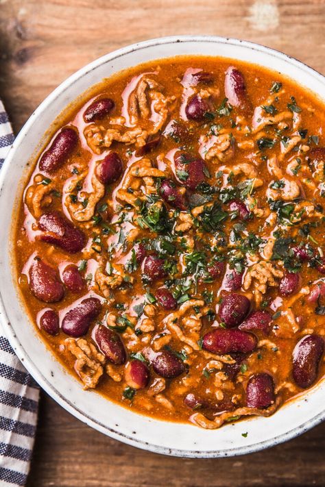 Homemade chili recipe Spicy Turkey Chili Recipe, Low Calorie Chili, Spicy Turkey Chili, Weight Watchers Chili, Easy Turkey Chili, Ground Turkey Chili, Spicy Turkey, Homemade Chili Recipe, Turkey Chili Recipe