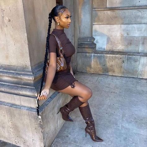 Styling Boots, 2020 Outfits, Girly Fits, Brown Fall, Brown Outfit, Streetwear Fashion Women, Brunch Outfit, How To Pose, Dope Outfits