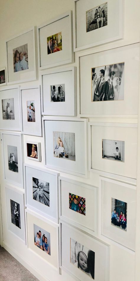 How to Create the Family Photo Gallery Wall of Your Dreams Wall Of Family Photos, Family Photo Gallery, Family Photo Gallery Wall, Photo Gallery Wall, Create A Gallery Wall, Design Camp, Family Photo Wall, Outdoor Family Photography, Public Space Design