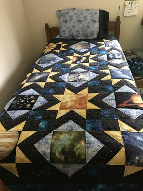 Rosie's outer space quilt Outer Space Quilts Ideas, Galaxy Quilt Ideas, Celestial Quilt Ideas, Space Themed Quilts, Space Themed Quilt Patterns, Space Quilt Pattern, Celestial Quilt, Moon Quilt Pattern, Night Sky Quilt