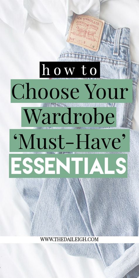 Classic Wardrobe Basics, Simple Style Outfits, Minimalist Capsule Wardrobe, Build A Wardrobe, Stylish Women Fashion, Reformation Dress, Over 50 Womens Fashion, Classic Wardrobe, Minimalist Wardrobe