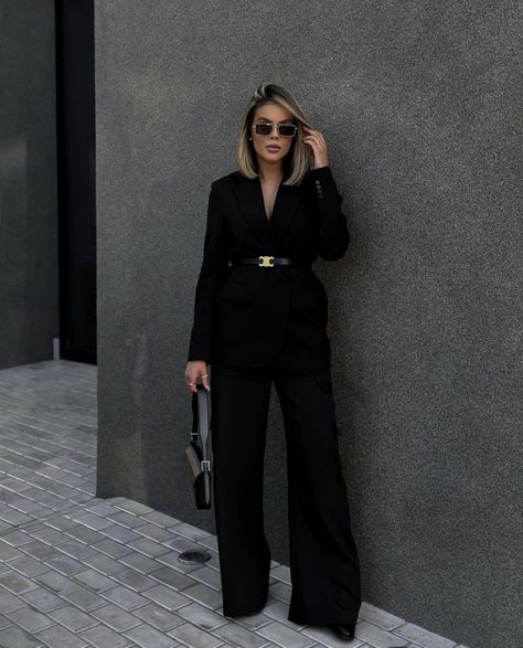 All Black Semi Formal Women, Fancy Blazer Outfits, Black Attire, Black Costume, Formal Suit, Future Outfit, Formal Suits, All Black Outfit, Style And Grace