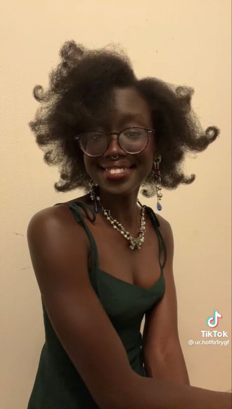 School Bench, Yearbook Quotes, Hair Reference, Afro Hairstyles, Black Girls Hairstyles, Hair Designs, Black Is Beautiful, Yearbook, Pretty Hairstyles