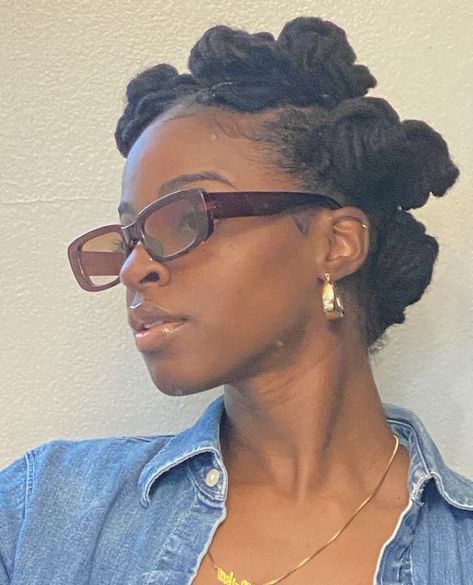 Editorial Loc Styles, Bantu Loc Styles, Fun Black Hairstyles, Loc Bantu Knots, Short 4c Locs, Classy Loc Styles, Cute Loc Hairstyles, Curly Locs Hairstyles, Bantu Knots On Locs