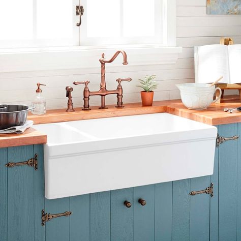 10 Unique Kitchen Cabinet Ideas | Family Handyman Fireclay Farmhouse Sink, Apron Sink Kitchen, Building Layout, Smitten Kitchen, Classic Kitchen, Double Basin, Farmhouse Sink Kitchen, Unique Kitchen, Farmhouse Sink