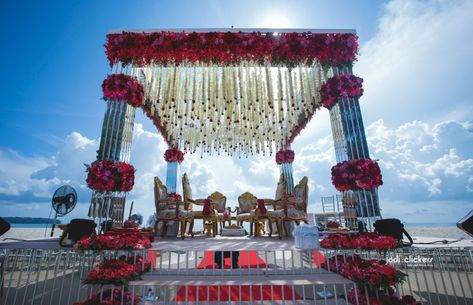 Red and white floral mandap decor Lehenga Photos, Hindu Wedding Decorations, Indian Wedding Decorations Receptions, Indian Wedding Theme, Mandap Design, Wedding Setup, Wedding Hall Decorations, Wedding Stage Design, Mandap Decor