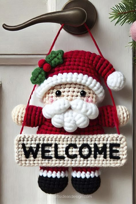 Bring the festive spirit right to your doorstep with this charming crochet Santa welcome sign Crochet Turtle Pattern Free, Crochet Toilet Roll Cover, Christmas Tree Skirt Crochet Pattern, Christmas Crochet Ideas, Crochet Turtle Pattern, Crochet Christmas Ornaments Free, Crochet Toys Free Patterns, Crochet Ornament Patterns, Christmas Crochet Patterns Free