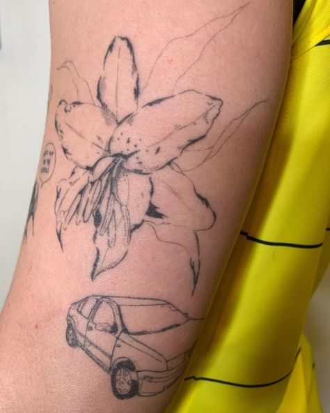 All posts • Instagram Tattoo Realism, Orchid Tattoo, Funky Tattoos, Flower Tattoo Back, Tattoos Inspo, Tattoo Henna, 1 Tattoo, Back Tattoo Women, Jewelry Tattoo