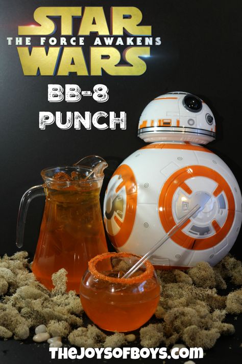 Are you hosting a Star Wars party?  This Star Wars-Inspired BB-8 Punch is a great recipe that even the youngest Star Wars fans can enjoy. Star Wars Essen, Star Wars Drinks, Raspberry Cocktail, Star Wars Food, Disney Drinks, Star Wars Bb8, Star Wars Birthday Party, Kid Drinks, Themed Drinks