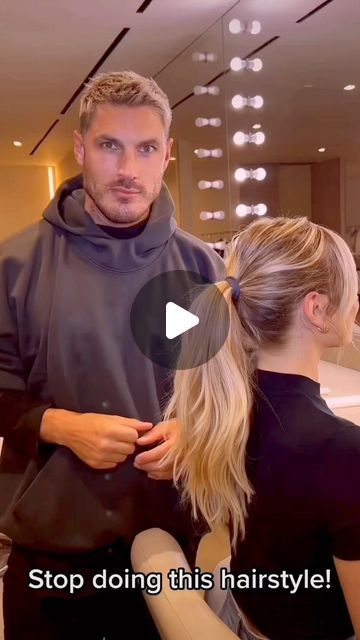 Chris Appleton Hairstyles, Hairstyles Juda, Chris Appleton, Voluminous Ponytail, Honey Blonde Hair Color, Hair Hack, Hoco Hair Ideas Ponytail, Short Homecoming Hair, Fall Hair Cuts