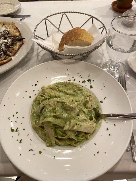 Aesthetic Pesto Pasta, Pesto Pasta Aesthetic, Pasta Restaurants, Pasta Pesto, Drink Aesthetic, Healthy Food Motivation, Pesto Pasta, Food Is Fuel, Food Obsession