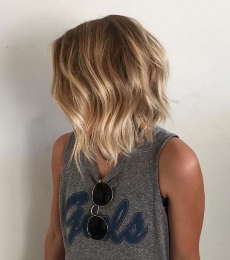 Blonde Balayage Bob Blonde Balayage Bob, Balayage Bob, Layered Bob Haircuts, Dirty Blonde Hair, Bob Haircut For Fine Hair, Penteado Cabelo Curto, Short Hairstyle, Haircuts For Fine Hair, Hair Color Balayage