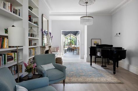 Houzz Tour: A Period Home is Beautifully Updated for Family Life Family Home Interior Design, Double Living Room, Family Home Interior, London Living Room, Living Room Plan, Living Room Furniture Layout, Open Plan Living Room, Room Planning, Furniture Layout