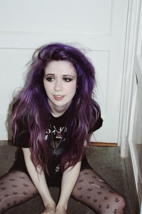 #purple #hair #grunge #fashion #photography Soft Grunge Hair, Dark Purple Hair, Hair Girls, Hair Color Pastel, Hair Color Purple, Scene Hair, Dye My Hair, Grunge Goth, Hair Color Dark