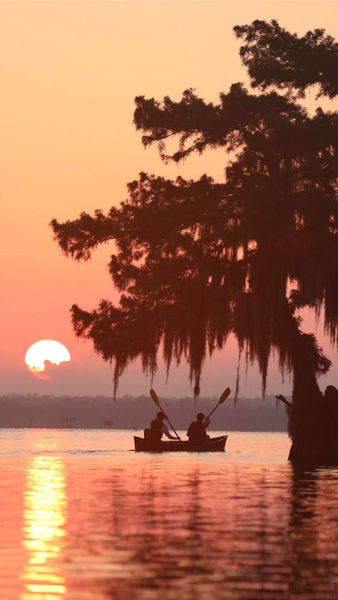 Things To Do In Louisiana, Louisiana Photography, 50 States Travel, Watch The Sunrise, Ideas For Fun, Louisiana Travel, Summer Travel Destinations, River Trip, Us Road Trip