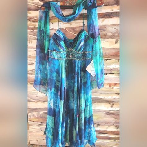 Nwt By: The Iconic ......Diane Freis Original Size 6 Runs Small Bust 32/34" A/B Appx Knee Length Beautiful Hues Of Blues & Greens Aquamarine Ocean Artsy Watercolor Print Glitzy & Sparkly Adorned Easy Side Zipper Hand Beaded Sequins (W Extras Dreamy Sparkle For Special Occasions Dates Weddings Birthday Party Cruise Vaca Travel Lux Contrasting Slip Underneath Adjustable Spaghetti Straps Gorg Aqua Blues & Greens 100% Silk Sleeveless W Matching Cover Matching Long Semi Sheer Shoulder Scarf 2 Pc Dres Surfer Fashion, Dresses 90s, Shoulder Scarf, Diane Freis, Watercolor Mermaid, Surfer Style, Scarf Dress, Wrap Scarf, Silk Wrap