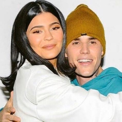 jane on Twitter: "JUSTIN BIEBER AND KYLIE JENNER. YALL SEE THAT POWER?… " Kylie Jenner Justin Bieber, Kim Kardashian Photoshoot, Justin Bieber Family, Kylie Travis, Kylie Baby, Outfits Minimalist, Justin Hailey, Kylie J, Dylan Sprouse