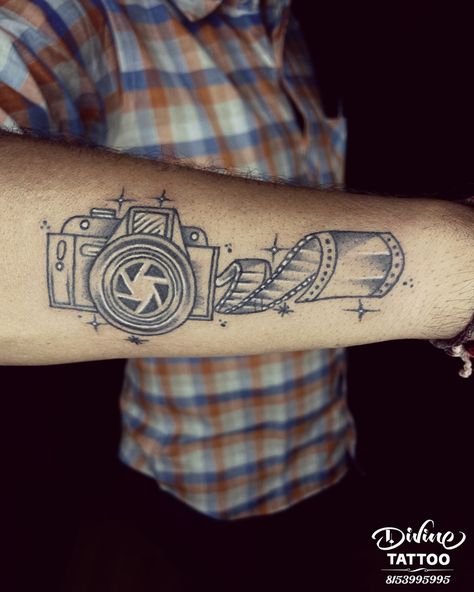 Camera Tattoo Design, Diamond Tattoo Designs, Tattoo Design For Hand, Diamond Tattoo, Nature Tattoo Sleeve, Heartbeat Tattoo, Band Tattoo Designs, Armband Tattoo Design, Feather Tattoo Design