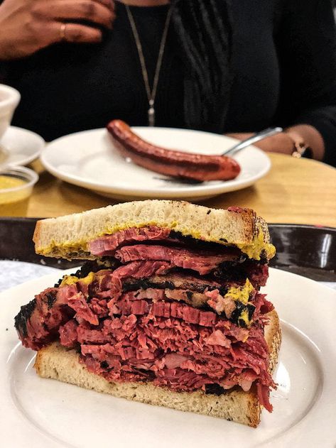 A Hot Pastrami on Rye Pastrami On Rye, Katz's Delicatessen, Jewish Deli, Pastrami Sandwich, Beef Sandwiches, Roast Beef Sandwiches, Food Pics, Roast Beef, Food Drinks