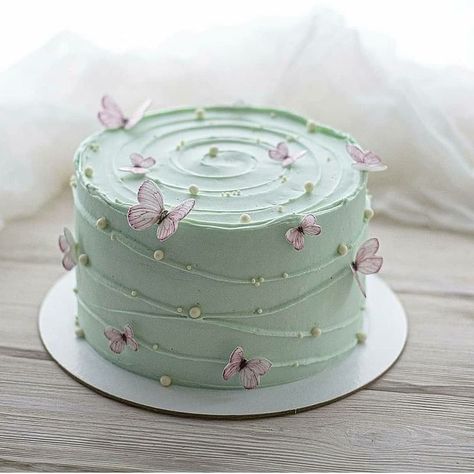 Fairy Butterfly Cake, Special Cake Design, Surreal Food, Birthday Cake For Women Simple, Green Birthday Cakes, 25th Birthday Cakes, Wedding Cake Design, Green Wedding Cake, 13 Birthday Cake