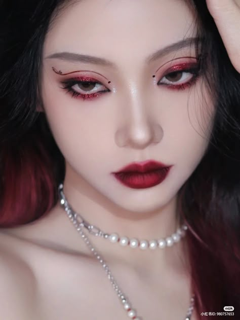 Punk Makeup, Korean Eye Makeup, Ethereal Makeup, Red Makeup, Pinterest Makeup, Eye Makeup Designs, Makeup Eye Looks, Goth Makeup, Dark Makeup