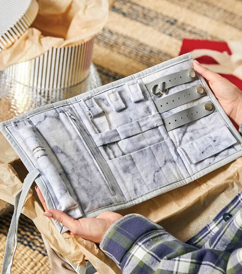 How To Make Flannel Travel Jewelry Organizer Online | JOANN Diy Jewelry Travel Case, Diy Travel Organizer, Diy Jewelry Case, Diy Jewelry Roll, Diy Jewelry Bags, Travel Jewelry Holder, Jewelry Travel Bag, Jewelry Roll Travel, Jewelry Travel Case