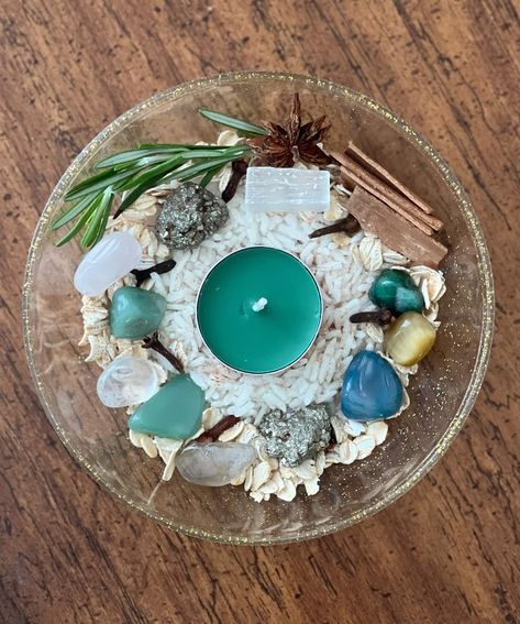 Money Bowl Spell, Magic Spell Words, Crystals For Prosperity, Intention Ritual, Money Bowl, Witchy Tips, Green Witchcraft, Bowl Turning, Money Magic