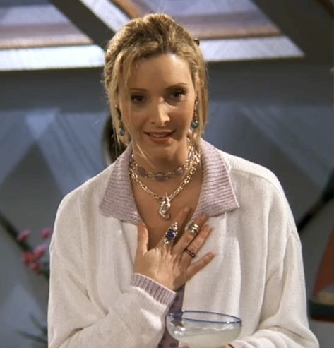 Pheobe Buffay Jewelry, Phoebe Buffay Jewelry, Pheobe Buffay Outfit Style, London Outfits Spring, Phoebe Buffay Style, Phoebe Friends, Lisa Kudrow Friends, Phoebe Buffay Outfits, Female Book Characters