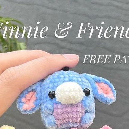 Velvet Yarn Amigurumi Free Pattern, Simple Crochet Amigurumi, Crochet Velvet Yarn, Simple Amigurumi, Crocheted Animals, Crochet Cute, Easy Crochet Animals, Cozy Crochet Patterns, Crochet Fruit